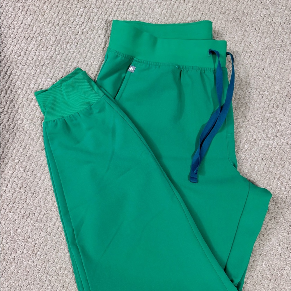 Figs Green Jogger scrub bottoms